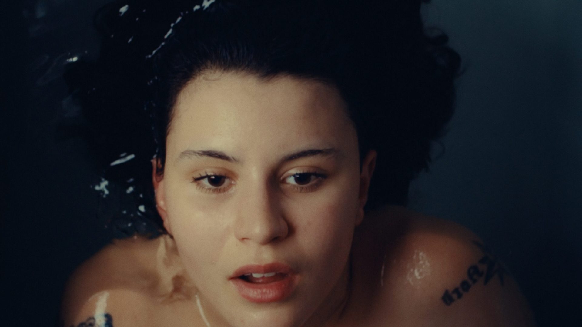 GirlTalk_StortEllerSmåt_Still25