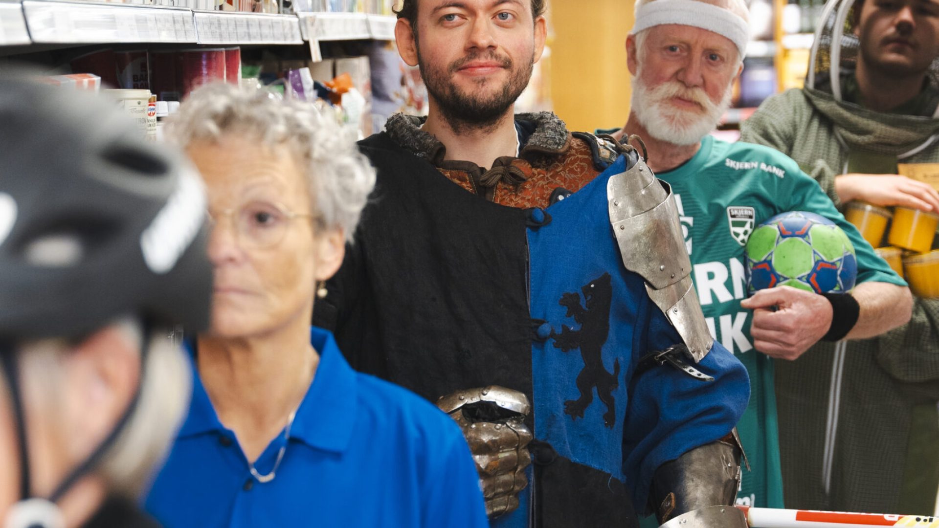 Stills_Fællesskabet venter på dig-3